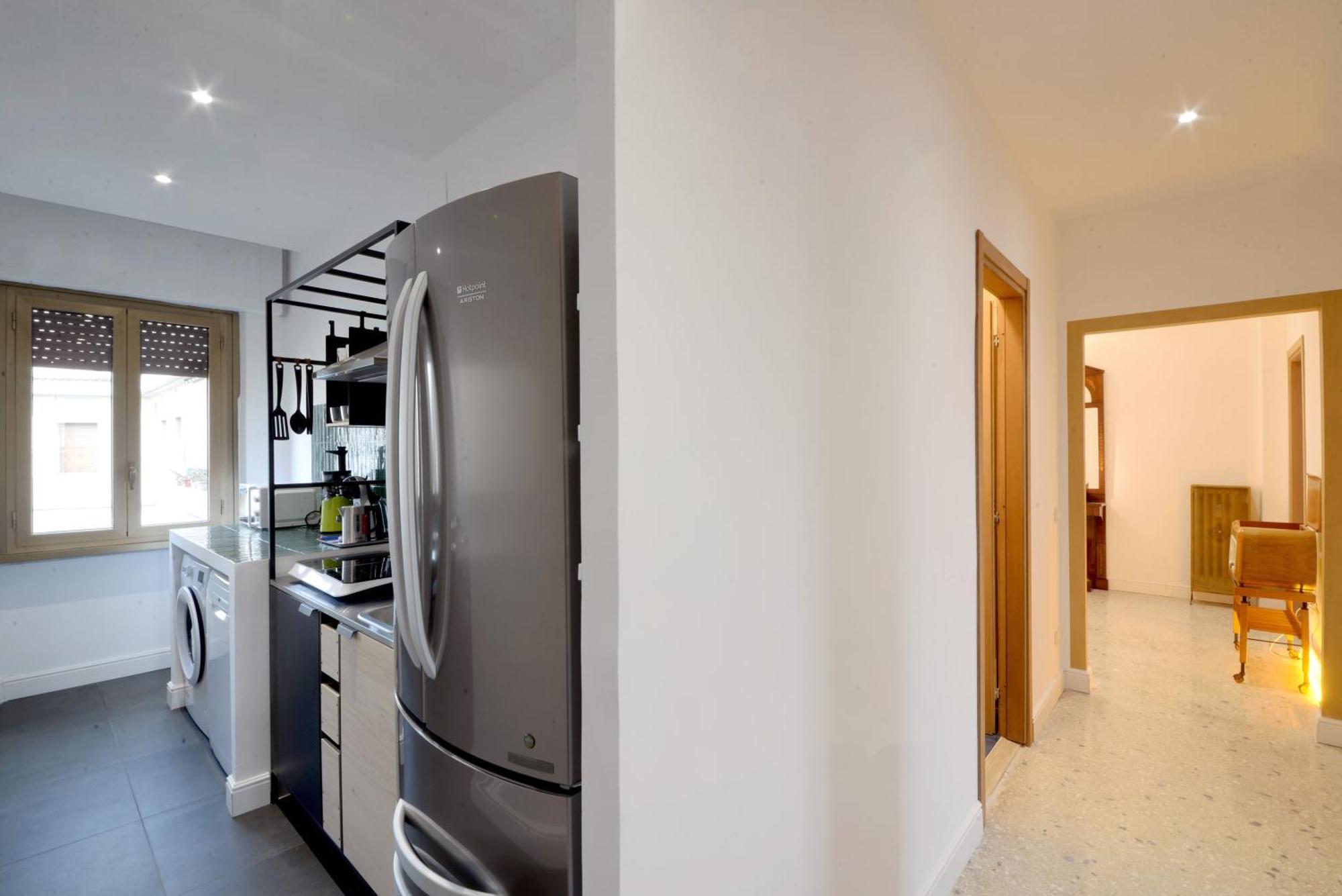 Led House Apartment Rom